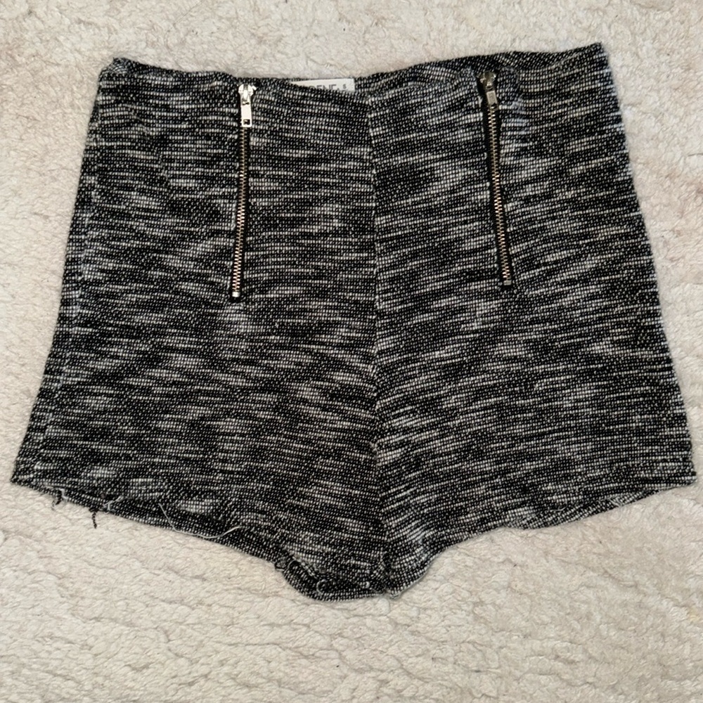 NWOT Dark Grey Black and White Heather Knit High Waisted Shorts with Zippers